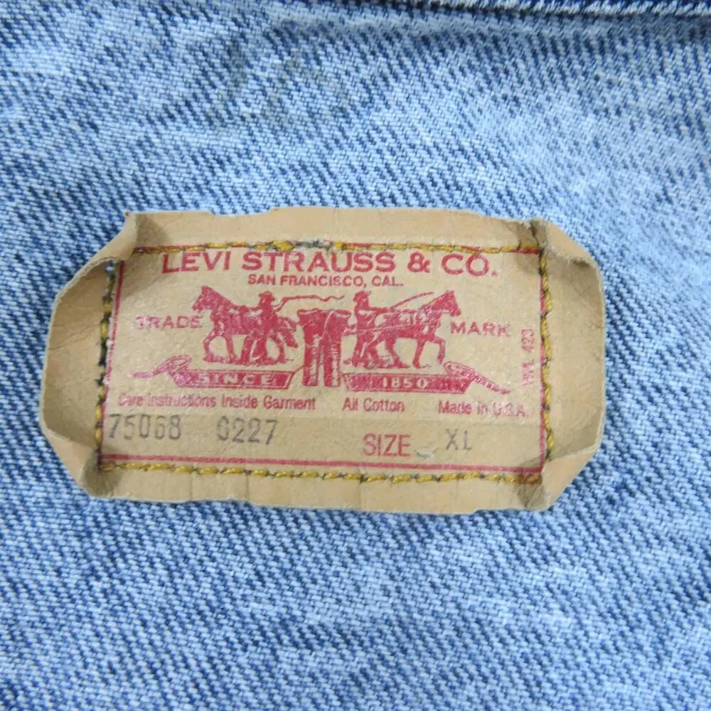 Levis Denim Trucker Jacket, Blue Made in USA Sz XL 1980s